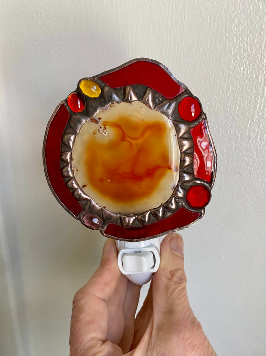 AGATE SLICE NIGHTLIGHT in Reds with Jewels | Gretchen Shutt | Hip Chick Glass, LLC