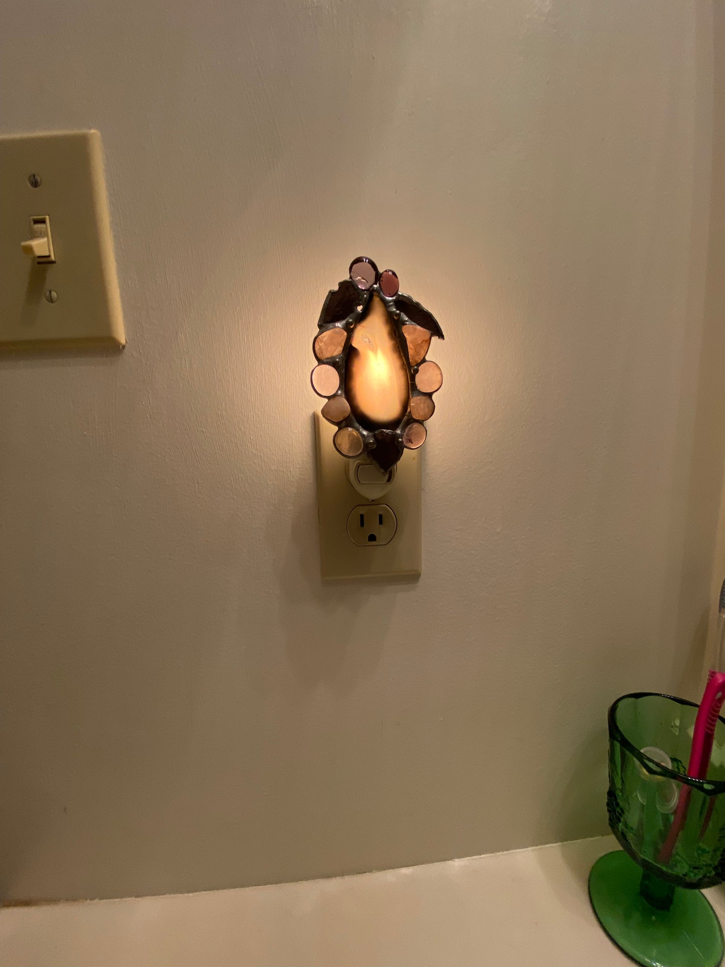 AGATE SLICE NIGHTLIGHT with Arrowheads | Gretchen Shutt | Hip Chick Glass, LLC
