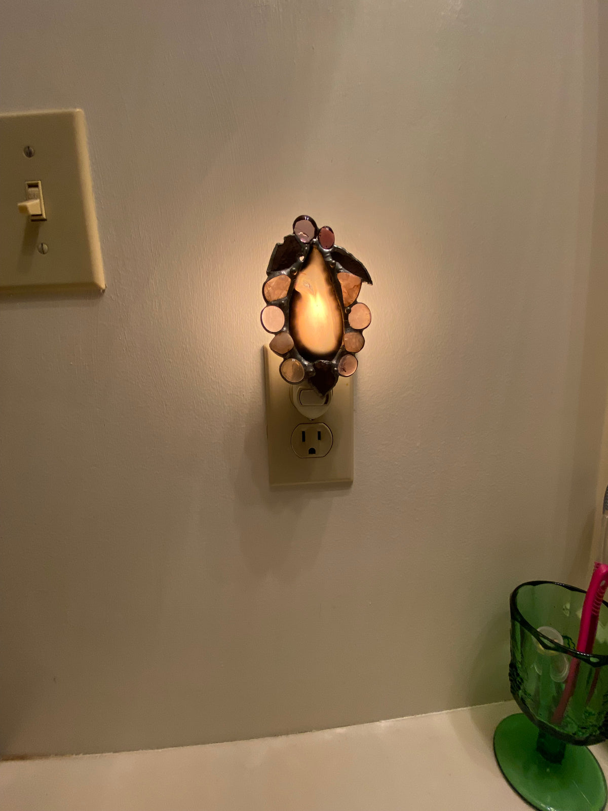 AGATE SLICE NIGHTLIGHT with Arrowheads | Night Light by Hip Chick Glass, LLC